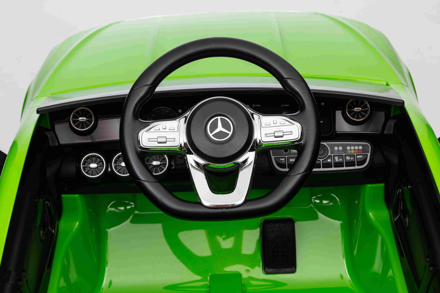 Mercedes Benz CLA45s AMG 2x25W Antrieb 12V 4,5Ah