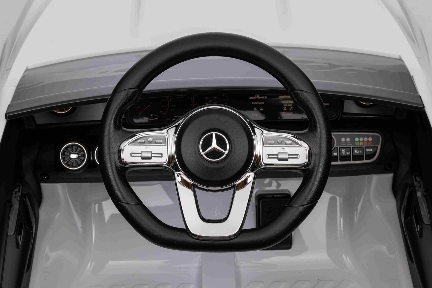 Mercedes Benz CLA45s AMG 2x25W Antrieb 12V 4,5Ah